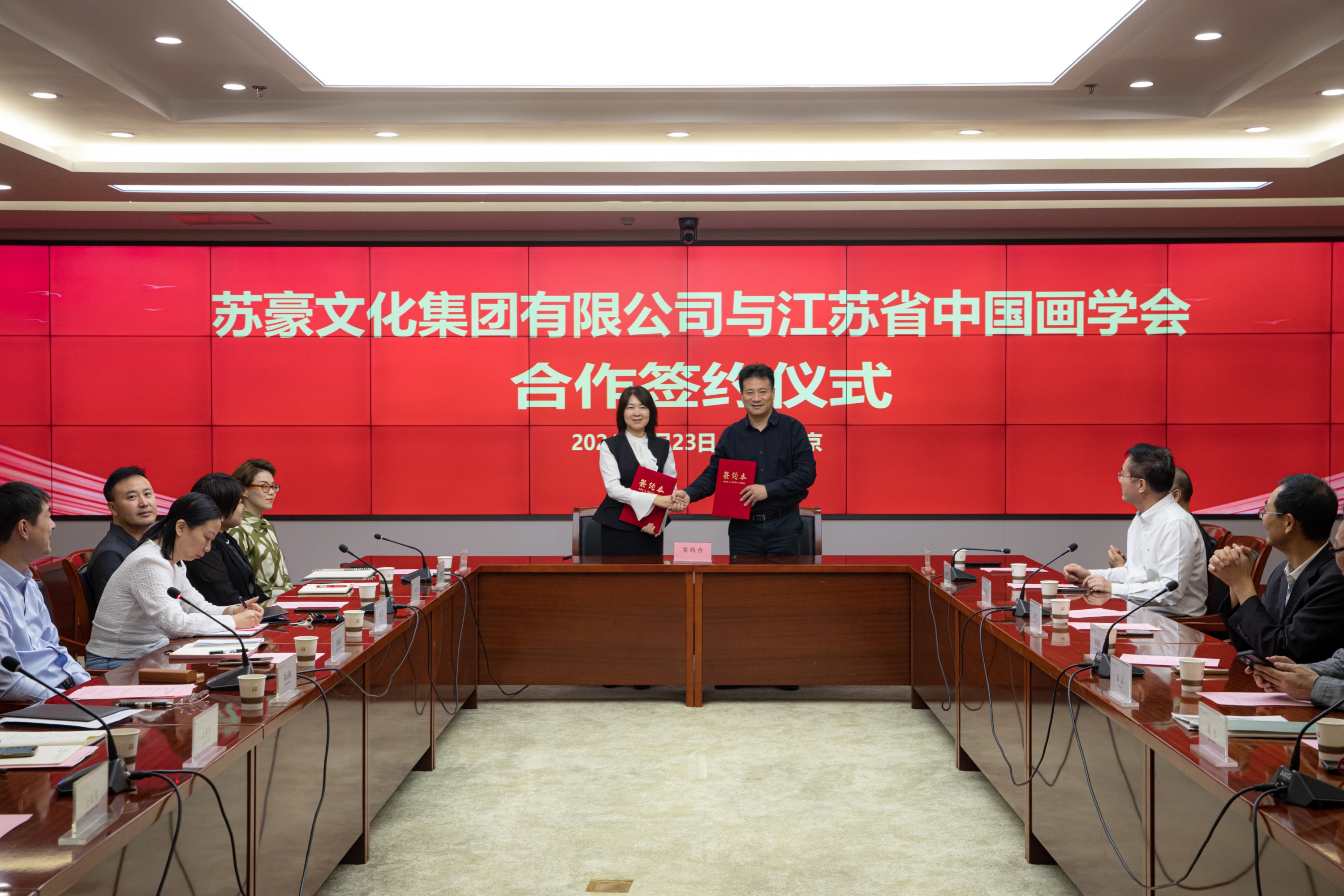 1727084512919415.jpg 簽約儀式2_副本.jpg
